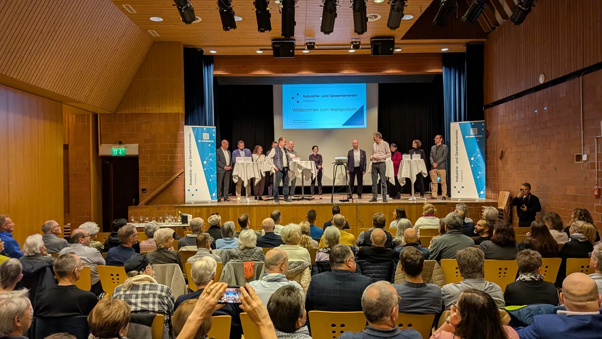 Impressionen Wahlpodium im Wallberg.